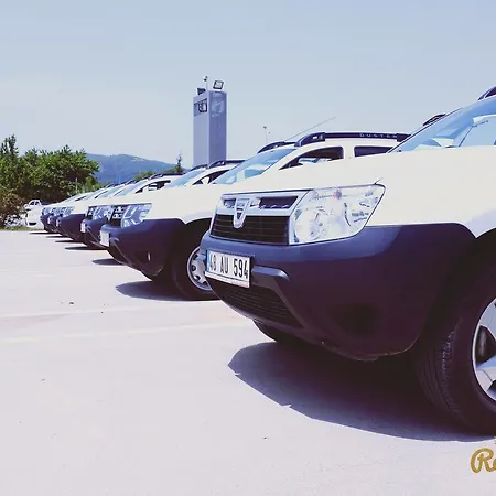 Ξενοδοχείο με διαμερίσματα Vali 4*