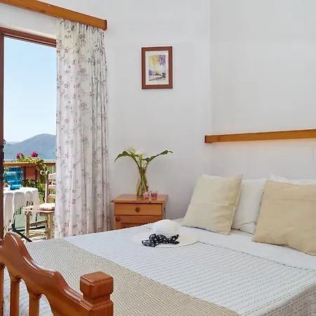 Vali Ξενοδοχείο με διαμερίσματα 4*