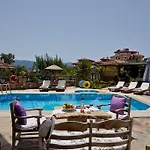 Vali Apartmanhotel