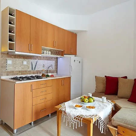 アパートホテル Vali